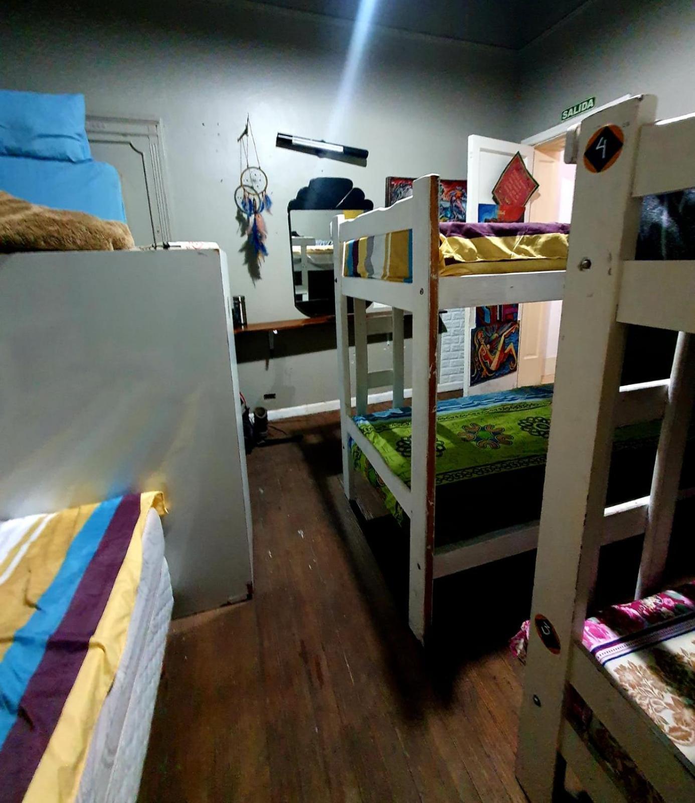 Hostal Juniors 222 *